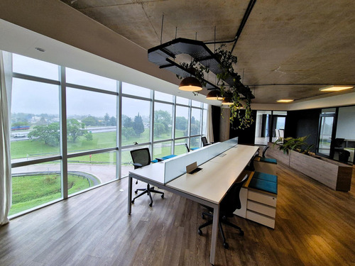 Oficina En Edificio Workclub Escobar