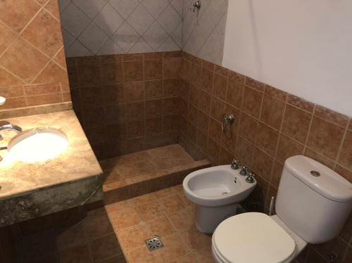 Imagen 5 de 17 de Ph En Venta En Banfield