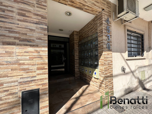 Dpto 2 Amb En Alquiler En Planta Baja Con 2 Patios.