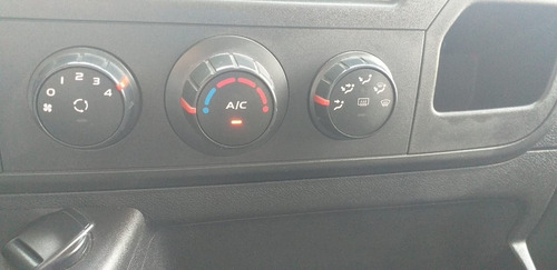 Imagem 9 de 11 de Renault Master 2.3 Dci Furgao L1h1 2018