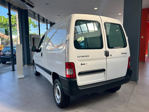 Imagen 5 de 16 de Berlingo Furgon Vti 115 Business Furgon 2023 0km Ciudadela