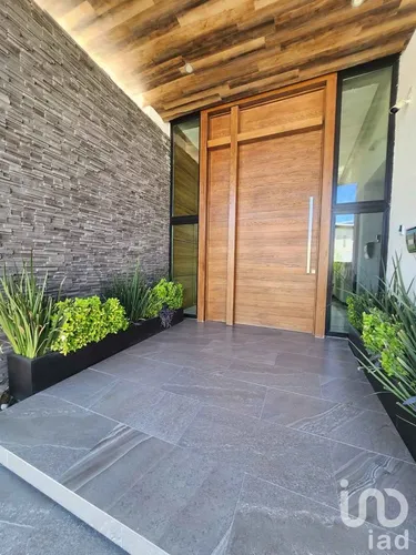 Venta Casa 5 Ambientes Misión De Los Lagos