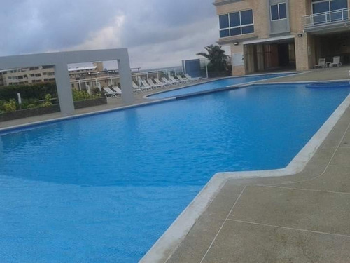 Imagen 2 de 12 de Inmobiliaria Altacasa Vende Excelente Apartamento En Varadero, Tucacas.