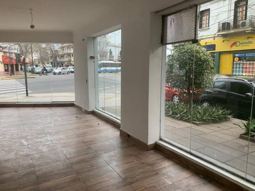 Local Comercial En Esquina C/renta - Ideal Inversor