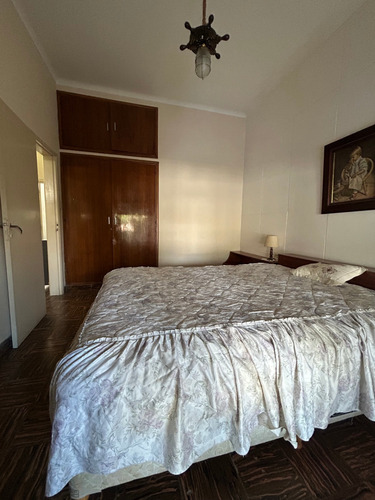 Casa En Venta De 5 Dormitorios En Monte Hermoso