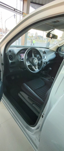 Imagen 7 de 10 de Nissan Frontier 2022 2.3t S 4x4 Mt L22