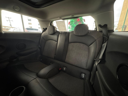 Mini Cooper Classic 3 Puertas At