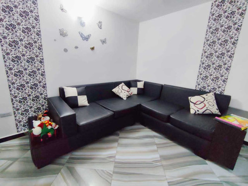 Imagen 2 de 15 de So Hermosa Casa En Venta Urb Villa Del Educador Acevita
