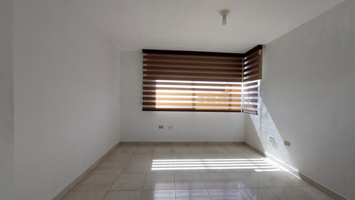 Imagen 6 de 10 de Apartamento En Vista Alegre