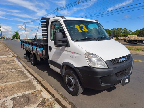 Iveco Daily 35s14 Ano 2013 Carroceria - Covelp Americana