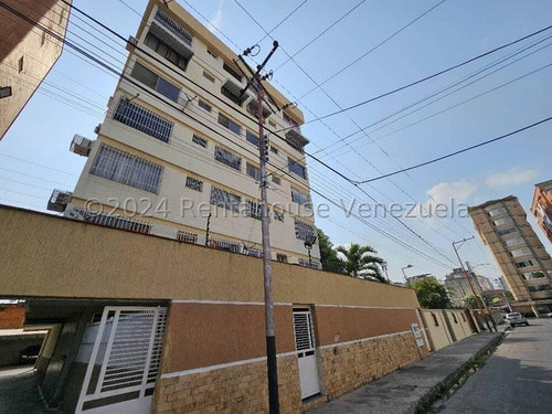 Apartamento En Alquiler En Urbanizacion El Bosque 24-17196 Mvs