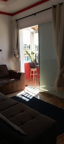 Imagem 2 de 4 de Prédio A Venda. Duas Casas Independentes
