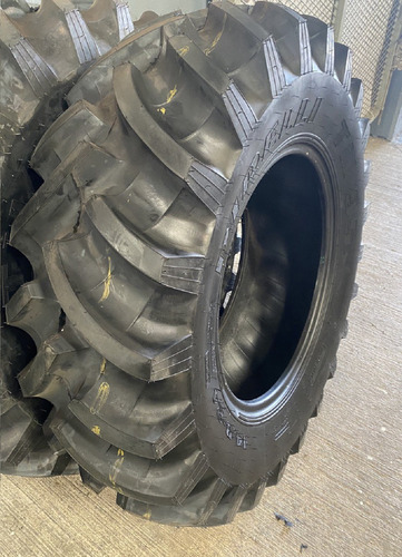 Llanta Tractor Agrícola 14.9 - 24 (8) R-1 Pirelli Tm95 Tl
