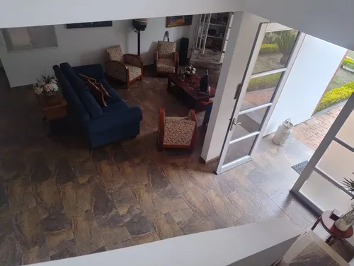 Hermosa Casa Ubicada En Condominio