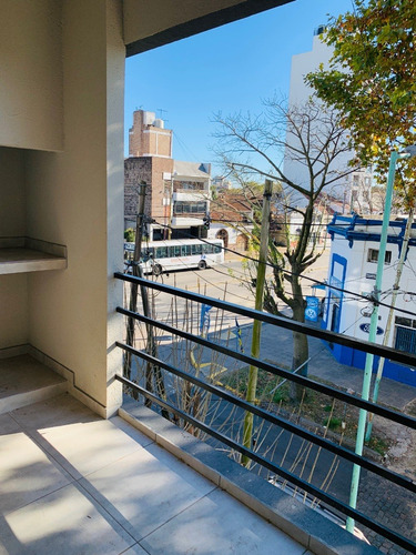 Imagen 7 de 12 de Oportunidad! Dos Ambientes A Estrenar Con Balcon En Inmejorable Ubicacion