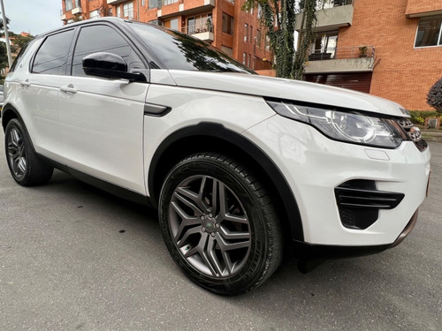 Imagen 2 de 23 de Land Rover Discovery Sport