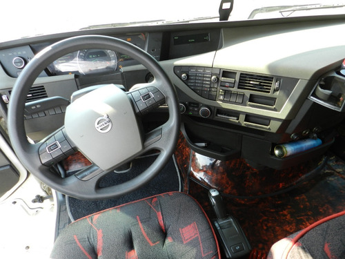 Conjunto Fh 540 6x4 2016 9 Eixos Tanque Isotérmico Leiteiro