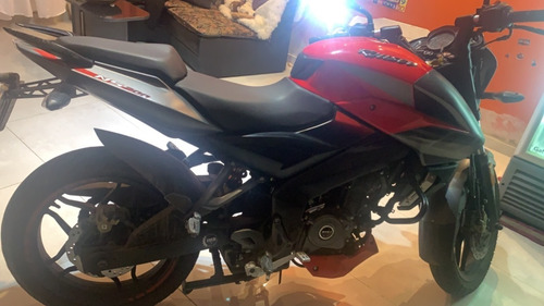 Rouser Ns 200