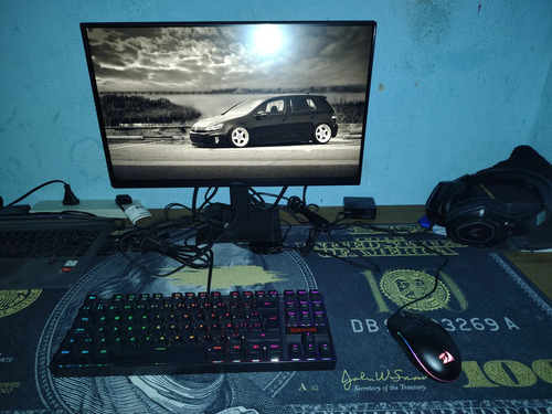 2899584070
