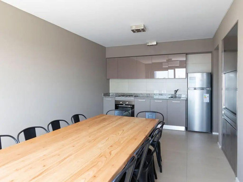 Excelente Monoambiente De 47 M² Con Balcón Y Patio