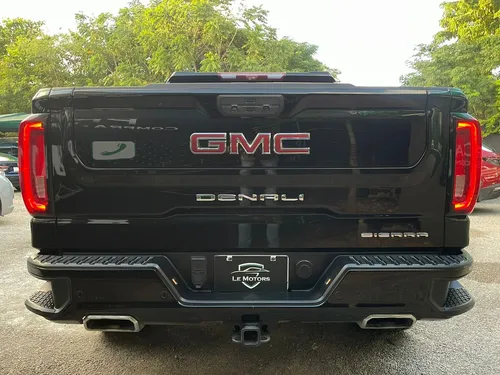 GMC Sierra 6.2 Denali Dvd At