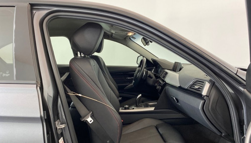 Imagem 10 de 15 de 129121 - Bmw 320i 2018 Com Garantia