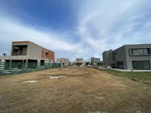 Imagen 3 de 4 de Lote En Venta Perimetral A La Troncal Araucarias Orientacion Norte