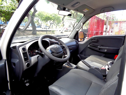 Kia Bongo K 2500 Bau Carga Seca - Ano 2016