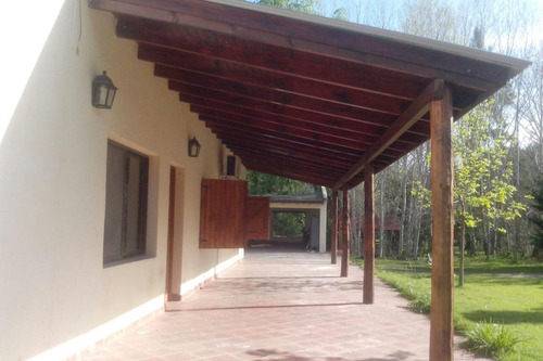 Casa Venta 4 Dormitorios , 3 Baños Y Pileta - Terreno 57 X 50 Mts - 2850 Mts 2 - Barrio Las Golondrinas