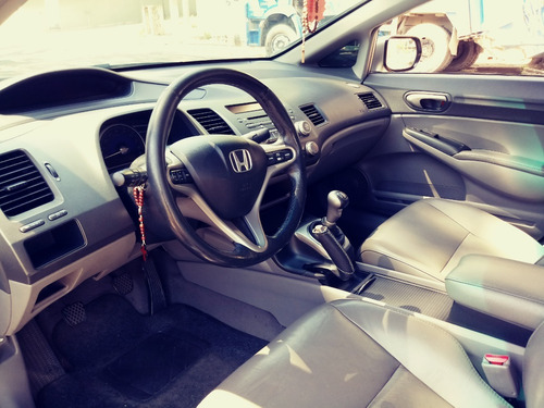 Imagem 4 de 15 de Honda New Civic