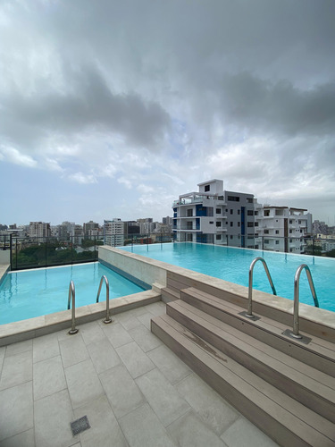 Alquiler De 2 Habitaciones | Naco | Piscina, Gym
