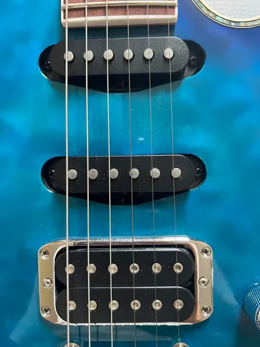 Guitarra elétrica Ibanez SA Standard SA360NQM de bordo/okoume