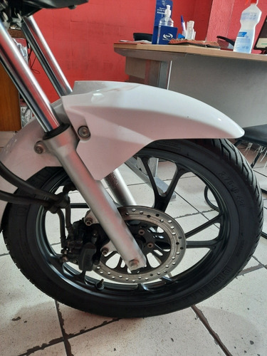 Imagem 11 de 15 de Cargo 160 2020 Com Baixo Km Pronta Para Trabalho