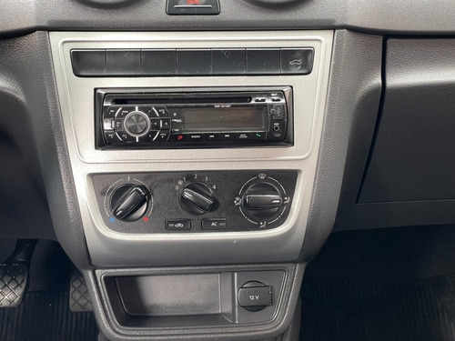 Imagem 12 de 14 de Volkswagen Gol Special 1.0