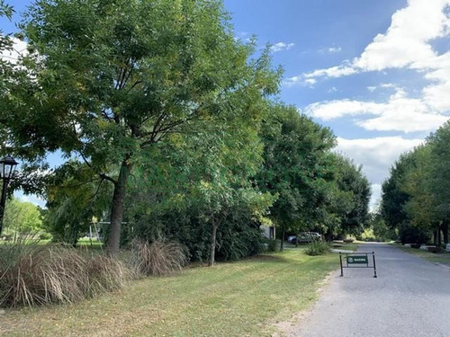 Imagen 2 de 10 de Terreno Venta Club De Campo San Francisco Manzanares Pilar