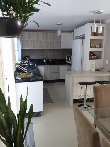 Ótimo Sobrado Triplex Mobiliado Com 04 Dormitórios Em Balneário Camboriú! - Ca00397 - 68464723