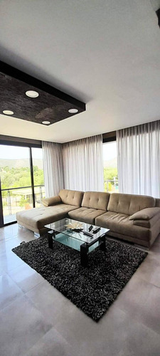 Residencia De Lujo En Altos De Carlos Paz