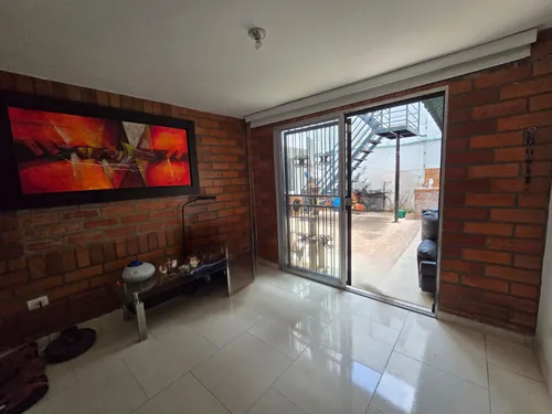 Casa En Venta En Floresta Medellin. Cod V13079