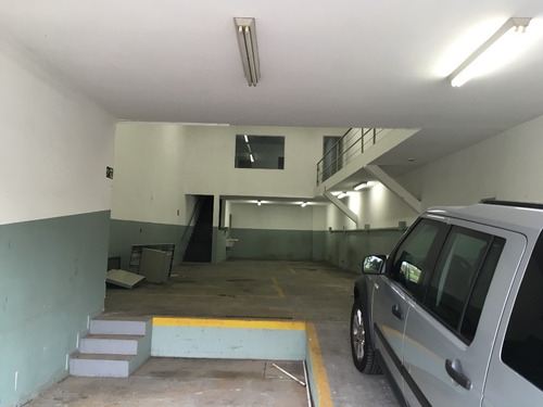 Prédio De 3 Andares Com Galpão Intermediário Comercial
