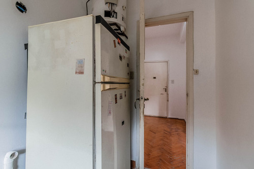 Venta - Departamento 2 Ambientes - Caballito - Parque Centenario - Bajas Expensas - Luminoso