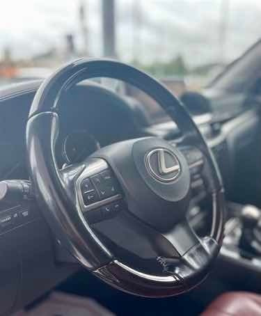 Imagen 4 de 8 de Lexus Lx 570