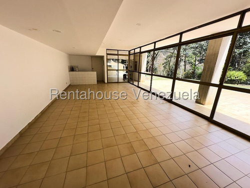 Sb Amplio Y Comodo Apartamento Con Bella Vista Y Excelente Ubicación.sin Fallas En Los Servicios