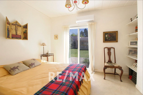 Casa 5 Ambientes En Venta En Manzanares