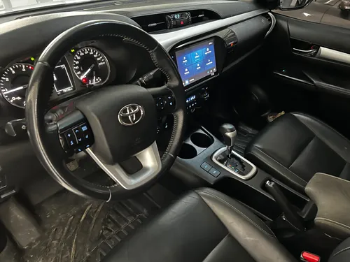 Toyota Hilux 2.4 Diésel Automática