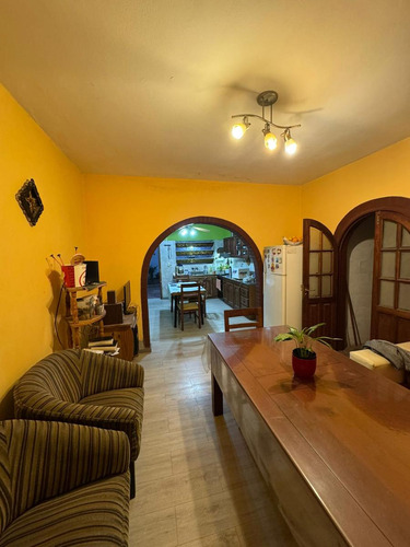 Venta Casa 2 Dormitorios Barrio Las Palmas