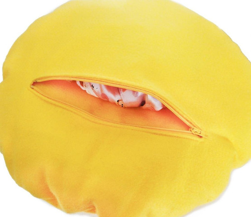 Imagem 4 de 4 de Almofada Emoji Porta Pijama Em Feltro
