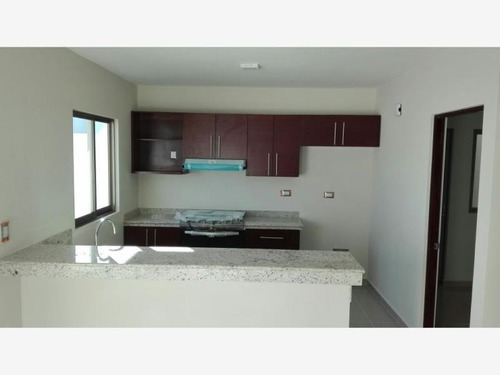 Imagen 8 de 12 de Casa Sola En Renta Fracc: La Rioja