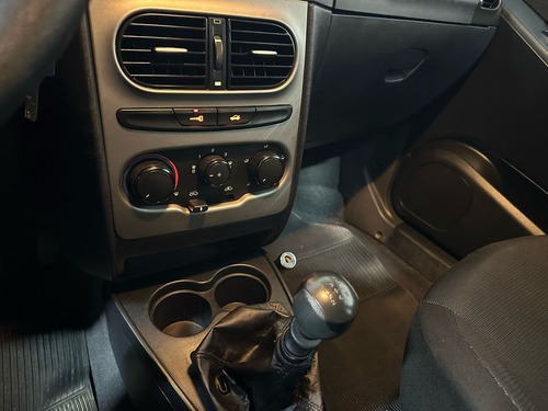 Fiat Idea 1.4 Attractive Flex 5p
