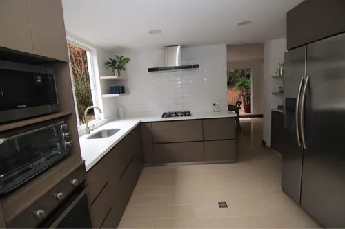 Casa En El Poblado