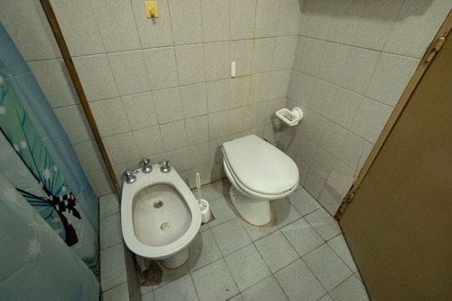 Venta De Casa Multifamiliar En Ituzaingó